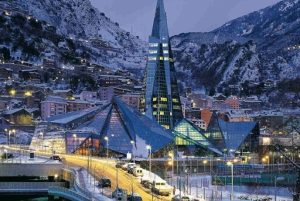 Prywatna wycieczka 1-dniowa na narty/snowboard do Andory lub Pyrinees