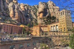 Barcelona: Private Montserrat Tour with Entry Tickets