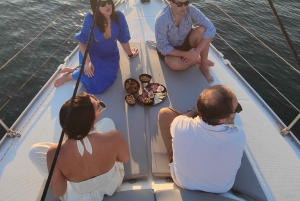 Prywatny rejs żaglówką w Barcelonie Luksusowa łódź + aperitify i drinki