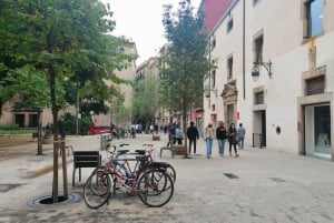 Raval Walking Tour: Barcelona's Gritty Past