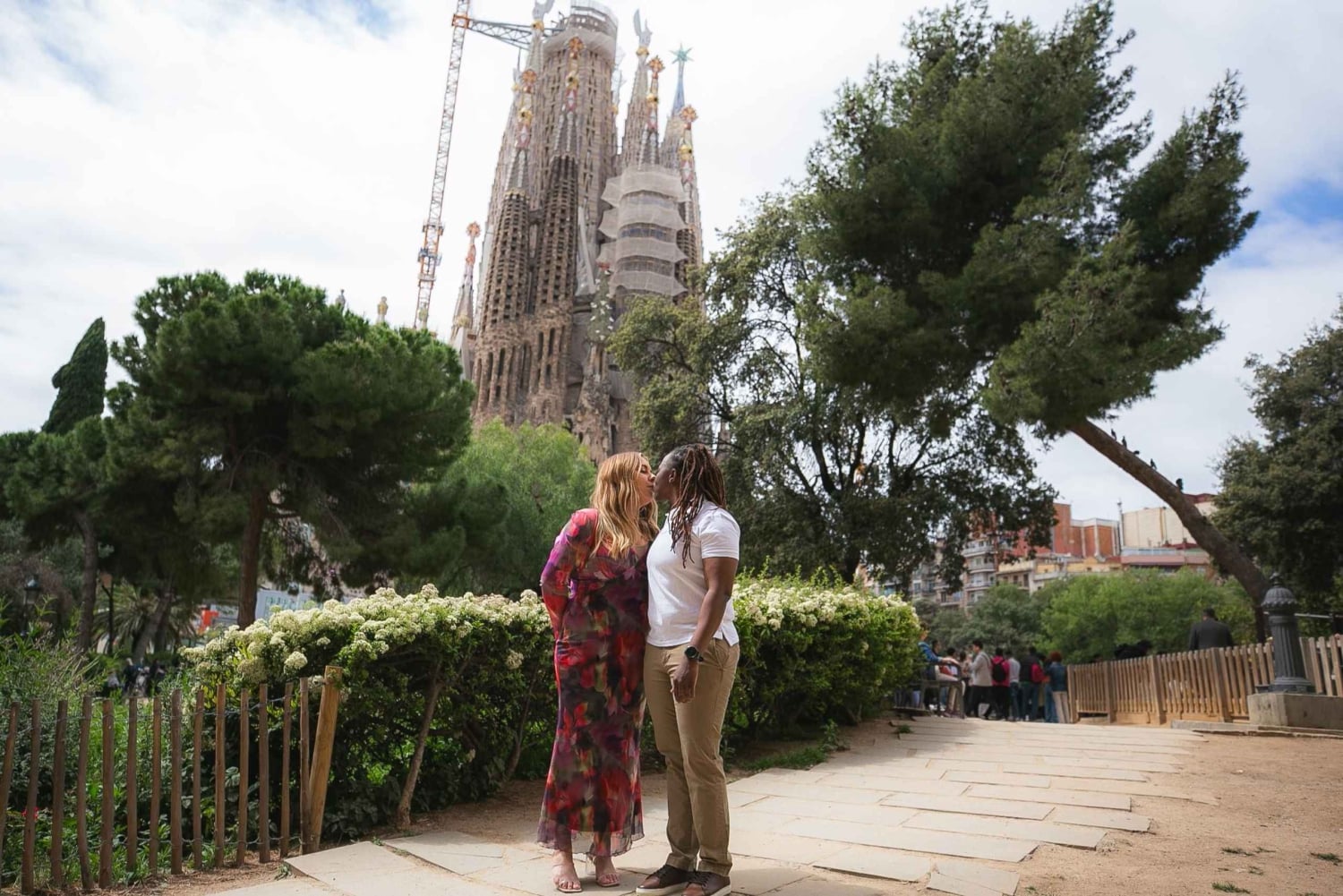 Romantyczna sesja zdjęciowa dla par w Barcelonie