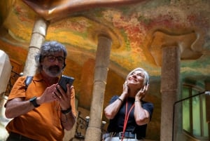 Barcelona: Omvisning i Sagrada Familia og Casa Milà med Cava