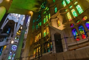 Barcelona: Sagrada Família Skip-the-Line Guided Tour