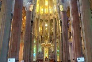 Visita guiada a la Sagrada Familia con ticket de entrada sin colas