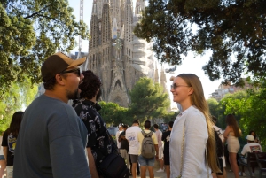 Sagrada Família ja paljon muuta: Barcelona-kierros + makeisten maistelu