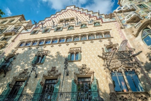 Sagrada Família ja paljon muuta: Barcelona-kierros + makeisten maistelu