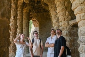 Sagrada Família et parc Güell : visite guidée avec transport