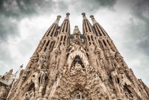 Barcelona: Sagrada Família Tour with Skip-the-Line Ticket