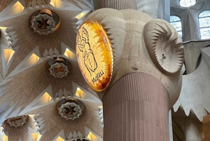 Tour della Sagrada Familia con ingresso express e guida locale