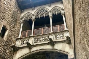 Semi-privat Barcelona Gothic, Parc Guell & Sagrada Familia