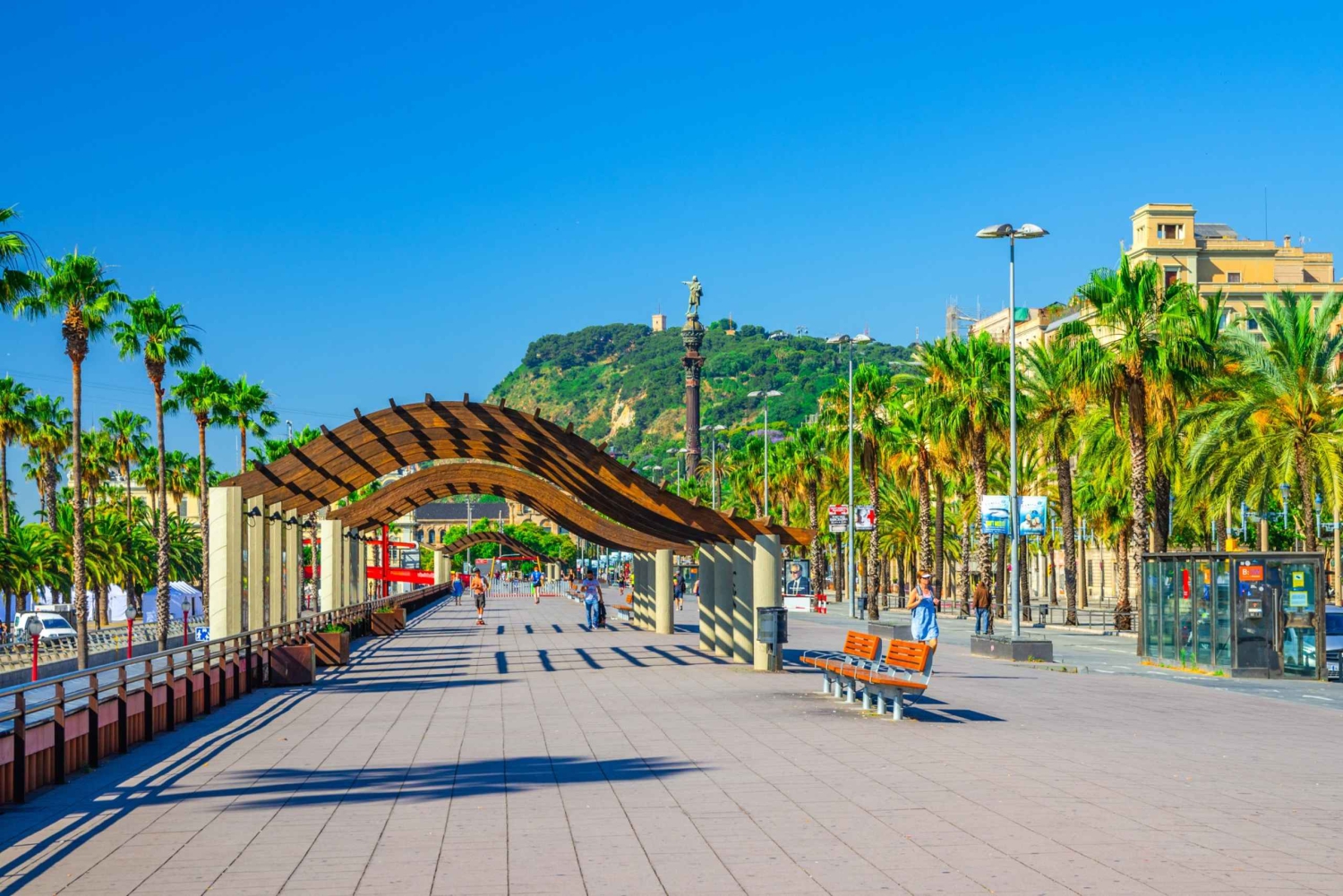 Skip-the-line rondleiding door het kasteel van Montjuïc met een kabelbaanrit