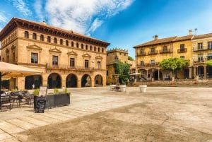 Skip-the-line Poble Espanyol Barcelona Spanish Village Tour