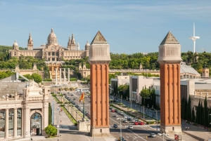 Spring køen over Poble Espanyol Barcelona spansk landsbytur