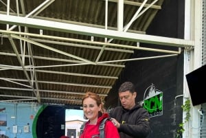 Fallskjermhopp over Barcelona - 13 000 fot tandemhopp + transport