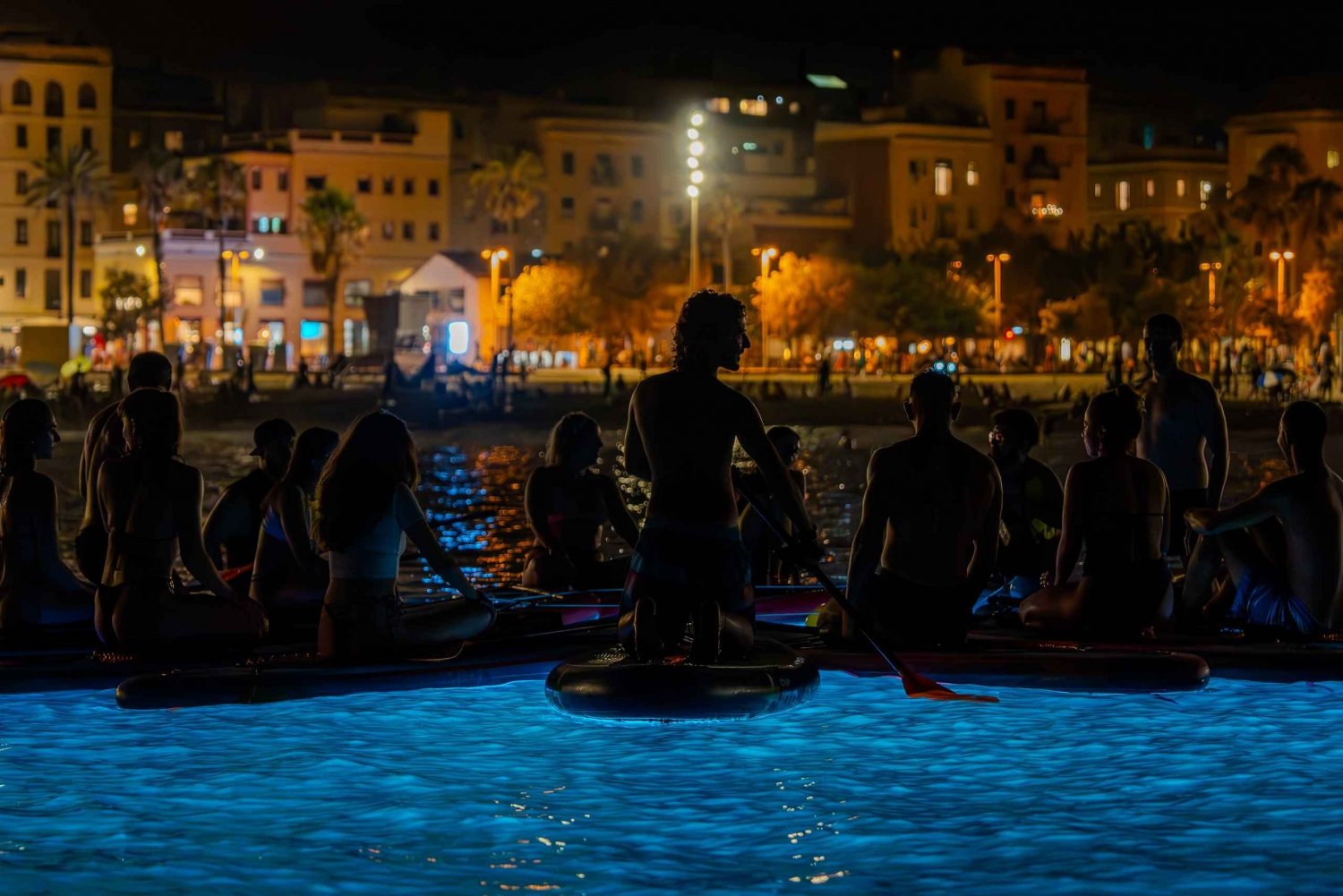 Starlight Paddlesurf w nocy w Barcelonie