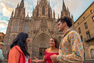 Barcellona prima della folla: tour in bicicletta all'alba