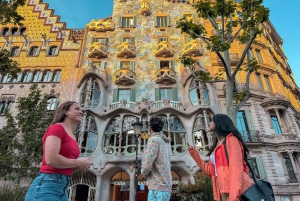 Barcellona prima della folla: tour in bicicletta all'alba