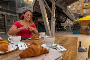 Barcellona prima della folla: tour in bicicletta all'alba