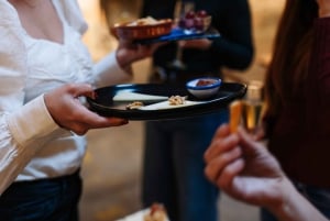 Tapas Food Tour with Lunch or Dinner in Barcelona