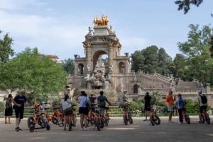 O MELHOR tour guiado exclusivo na cidade de Barcelona 2-3h de bicicleta/E-Bike.