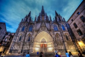 Barcelona: Omvisning i Sagrada Familia, modernismen og gamlebyen