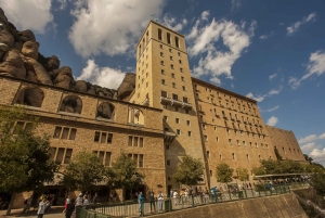 Tot Montserrat: Transport, bilety do muzeum i lunch