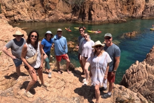 Excursão Costa Brava: Trilhas costeiras, mergulho com snorkel, mergulho de penhascos e refeição