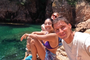 Excursão Costa Brava: Trilhas costeiras, mergulho com snorkel, mergulho de penhascos e refeição