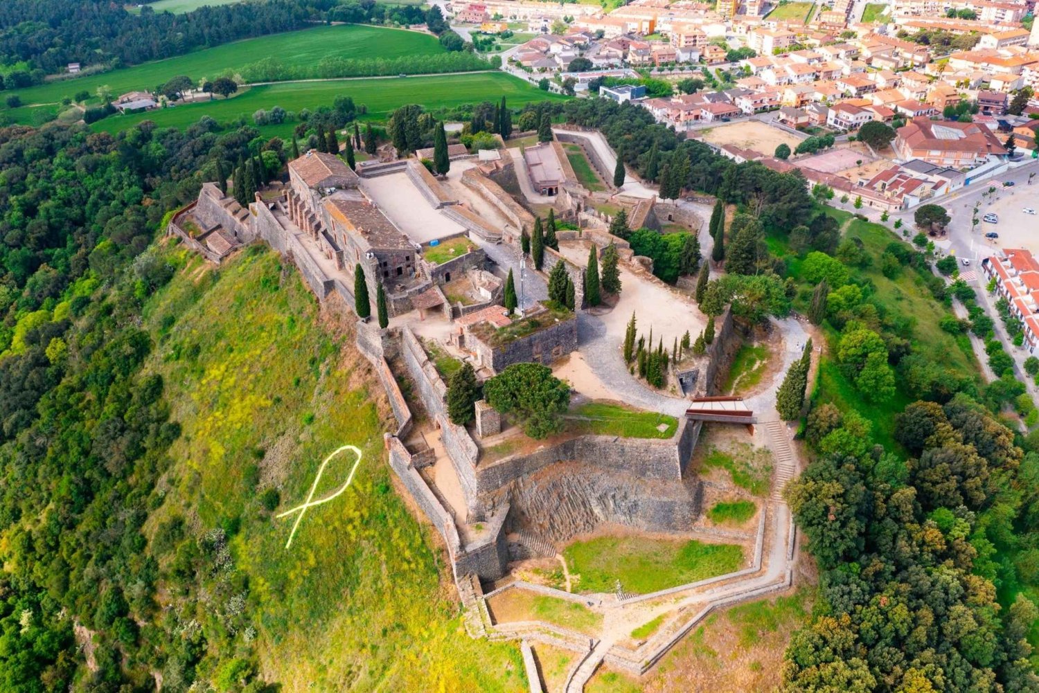 Visite de Gérone, Castell d'Hostalric et Roca Village