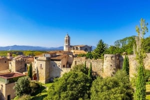 Wycieczka do Girony, Castell d'Hostalric i Roca Village