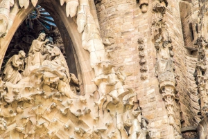 Barcelona: Opastettu kierros Sagrada Familiassa