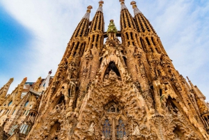 Barcelona: Opastettu kierros Sagrada Familiassa
