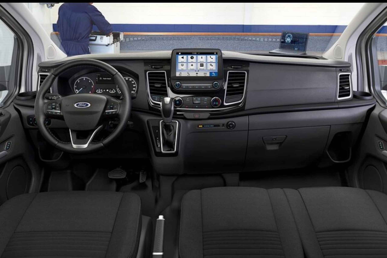 Kuljetus risteilyterminaalista Barcelonan kaupunkiin