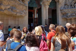 Uncover Sagrada Familia: Gaudí’s Designs and Museum Exhibits