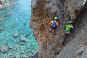 Via Ferrata -seikkailu Costa Bravalla + kuljetus