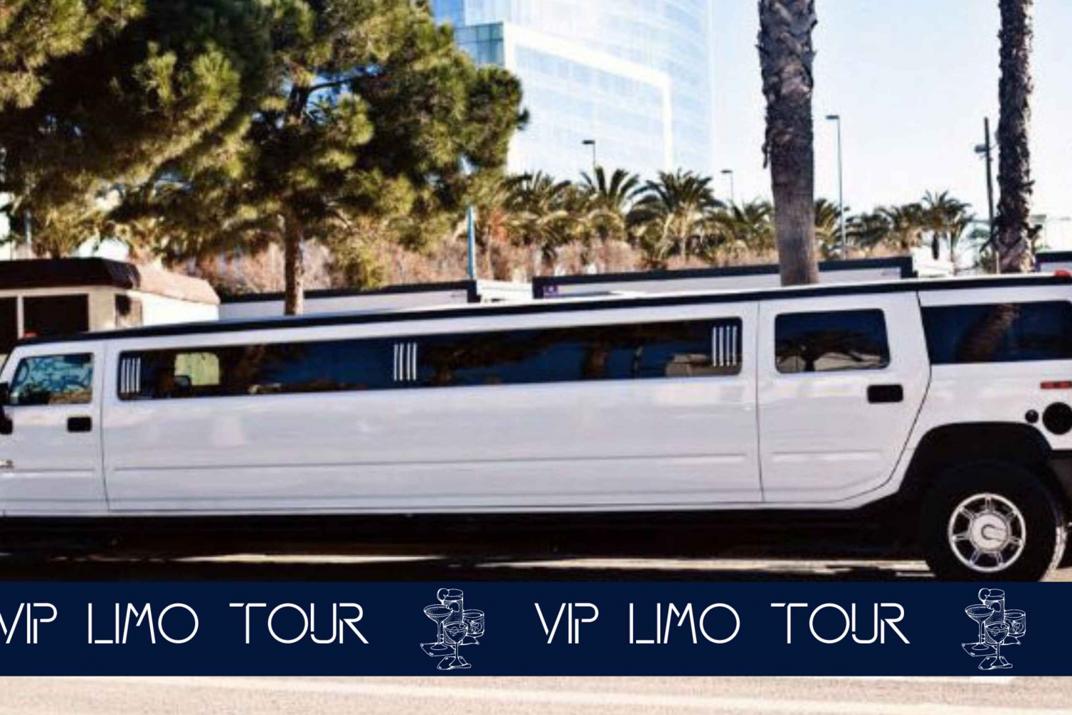 Barcelona: Limousine Ride with Drinks & Entry to Nightclub