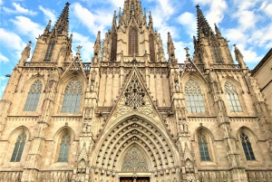 Barcelona: Walking Tour & Complimentary Drink