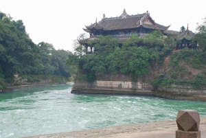 Excursión de 1 día al Monte Qingcheng y al Sistema de Riego de Dujiangyan