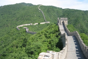 Tour di 2 giorni con la possibilità di ammirare l'alba dalla Grande Muraglia di Mutianyu