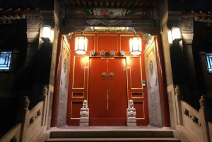 4-Hour Private Walking Tour of Lama Temple and Hutong