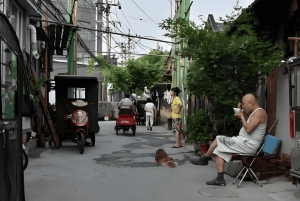 Backside of Beijing: Middle-Class Home Visit with Local Host