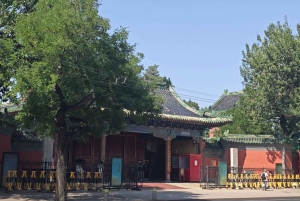 Beijing: 2.5-Hour Walking Tour of Historic Landmarks