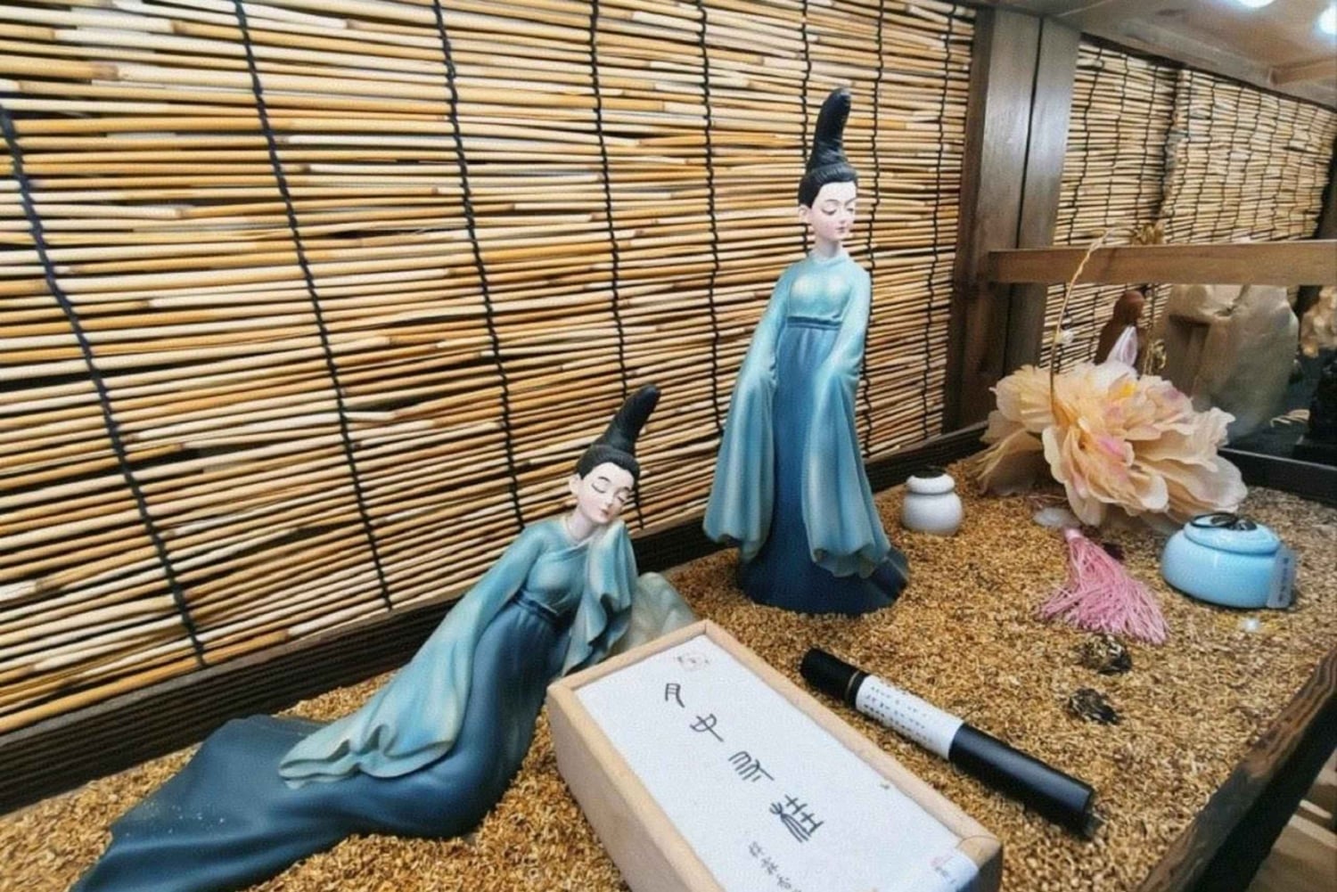 Beijing: Artistic Sachet Making Workshop with Artist