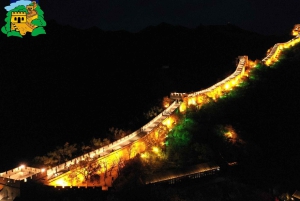 Pékin : billet pour la visite nocturne de la Grande Muraille de Badaling ou visite avec spectacle
