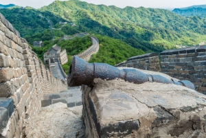 Pékin : billet pour la visite nocturne de la Grande Muraille de Badaling ou visite avec spectacle