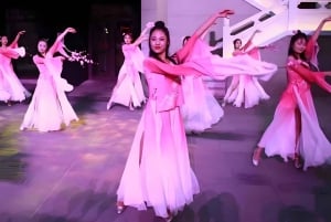 Pechino: biglietto notturno per la Grande Muraglia di Badaling o tour con spettacolo