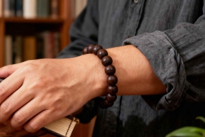 Beijing: Chinese Fragrant Bracelet Making