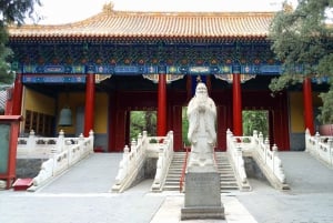 Peking: Konfutsiuksen temppeli; nopea ja sujuva
