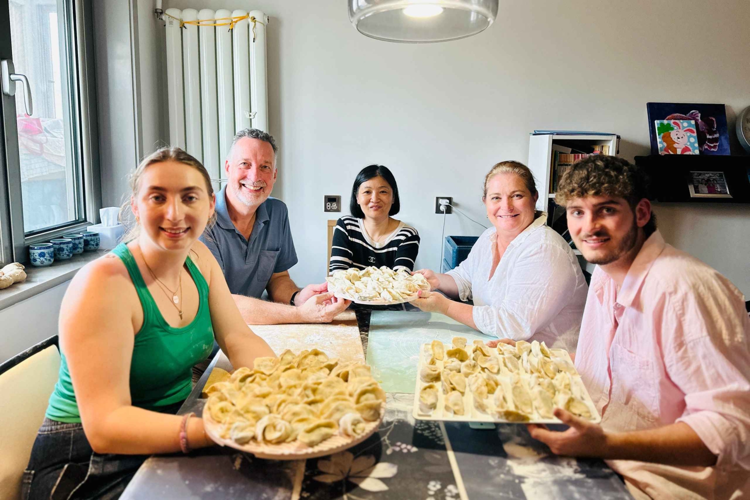 Pechino: Lezione di preparazione dei fagottini con visita al mercato delle erbe