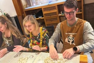 Beijing: Verksted for dumplingproduksjon med måltid og te